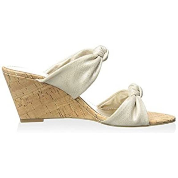 Donald J Pliner Pela Women's Knotted Wedge Slider - Picture 2 of 9
